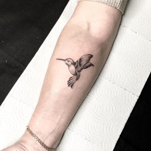 80+ Hummingbird Tattoos: Origins, Symbolism & More