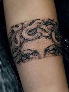 Medusa Tattoos: Meanings, Tattoo Designs & Artists