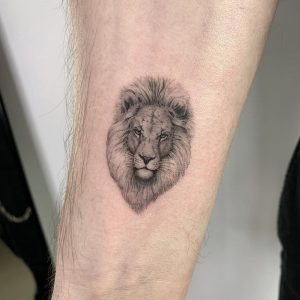 Lion Tattoos: Main Themes, Tattoo Styles & Tattoo Ideas