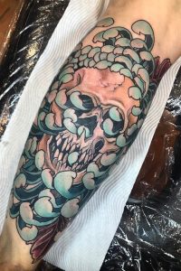 Japanese Skull and Flower Tattoo