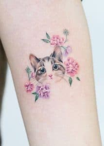 40+ Small Cat Tattoos That Are Absolutely Adorable