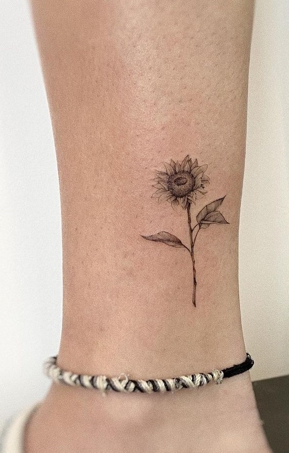 Black and Grey Sunflower Tattoo